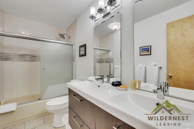 Building Photo - Winter Rental- 2 Bed/2 Bath, renovated con...