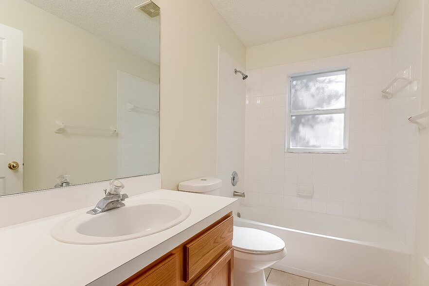 Building Photo - 9837 Morris Glen Way