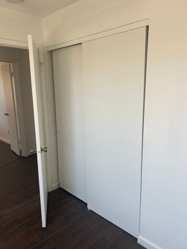 Building Photo - Three Bedroom Cibola Home on a large Lot