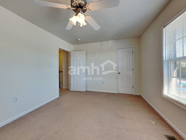 Building Photo - 43 Wolf Creek Ln