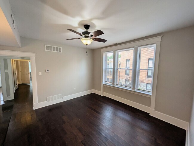 Building Photo - 5938 Cates Ave