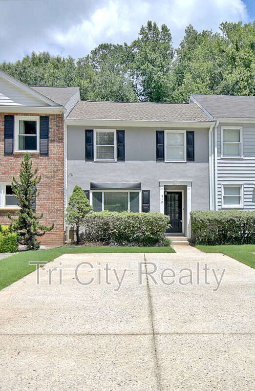 Building Photo - 210 Flat Creek Ct