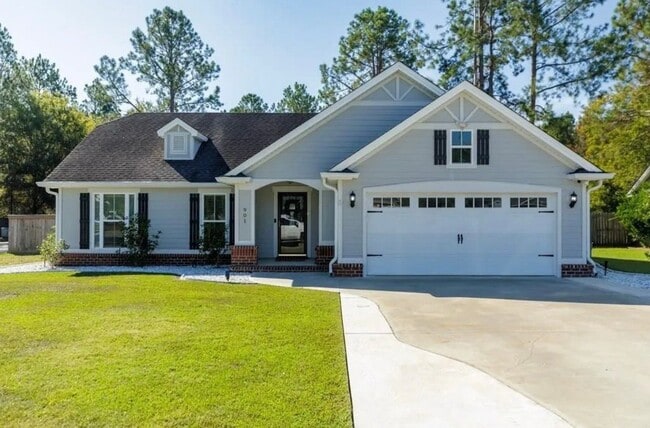 Building Photo - 901 Sugarberry Dr