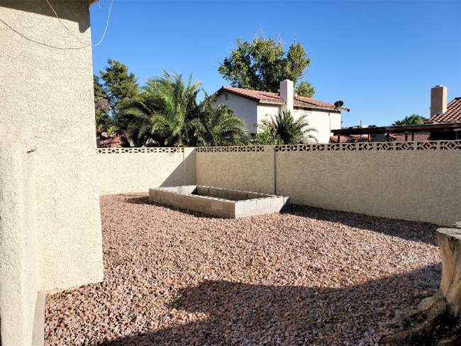 Building Photo - 7450 Trudy Ln