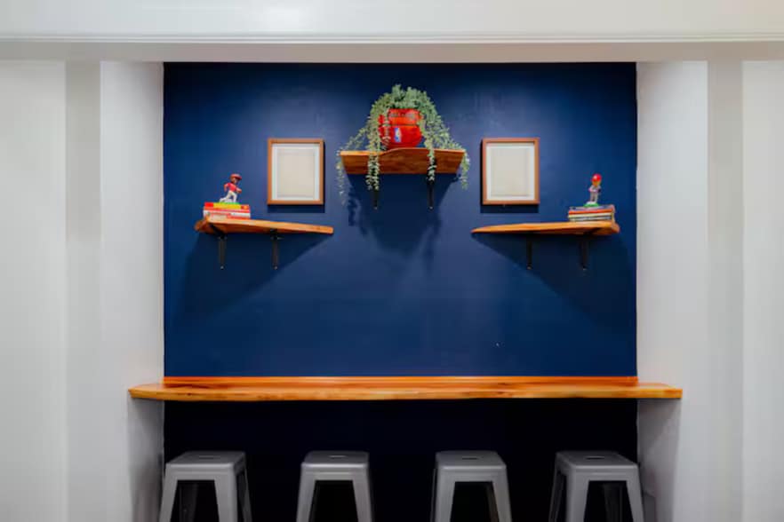 Building Photo - 1011 E Wintergreen Rd