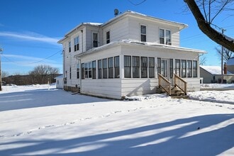 Building Photo - 1830 Superior Ave - Duplex
