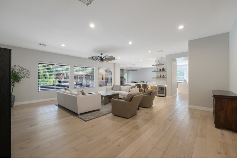 Building Photo - 13214 W Rancho Dr