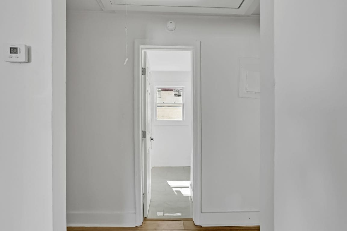 Building Photo - 636 W 48th St