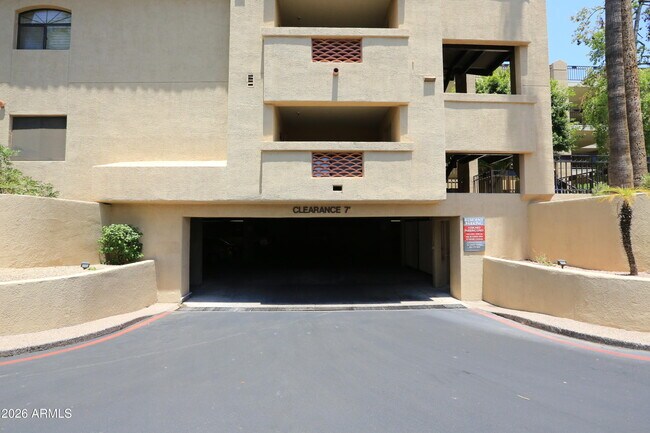 Building Photo - 5104 N 32nd St