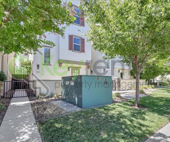 Building Photo - 487 McClatchy Way
