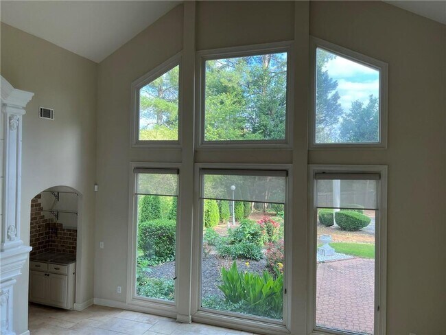 Building Photo - 4510 Chattahoochee Plantation Dr SE