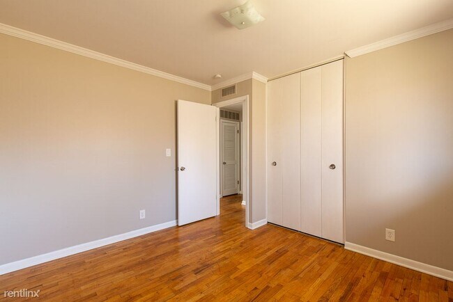 Building Photo - 2 br, 1 bath  - 1234 Holmes Rd Apt 1