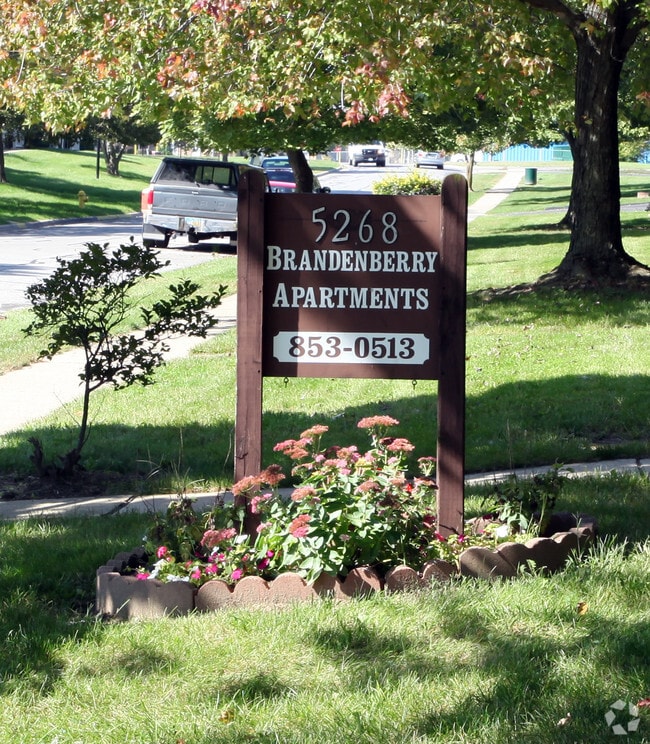 Building Photo - Oak Run Apartments