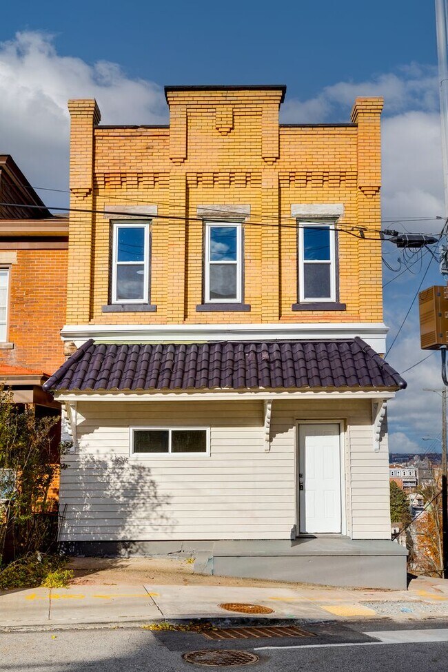 Building Photo - 2439 Arlington Ave