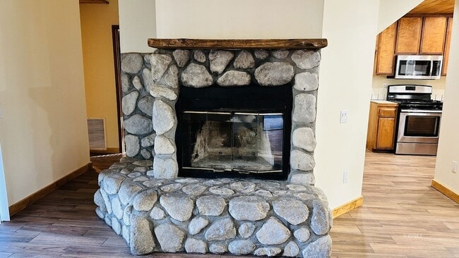Building Photo - 54315 Pine Crest Ave