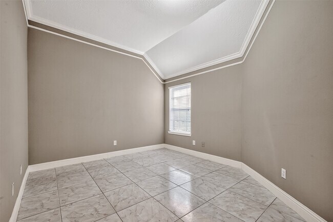 Building Photo - 20126 Black Canyon Dr