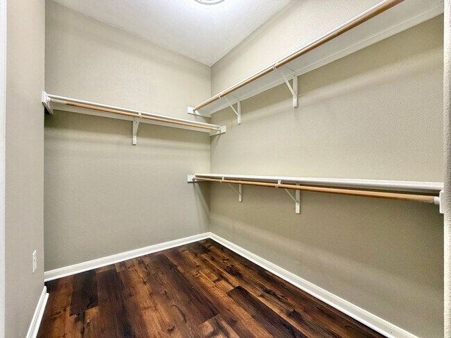 Building Photo - 3300 Forest Creek Dr