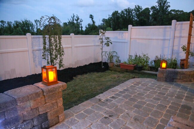 Building Photo - 8319 Gibbs Way