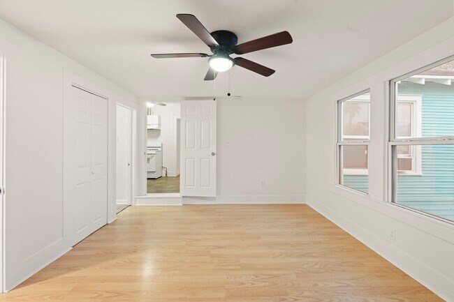 Building Photo - 4726 Avenue R 1/2