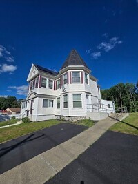 Building Photo - 239 Pleasant St