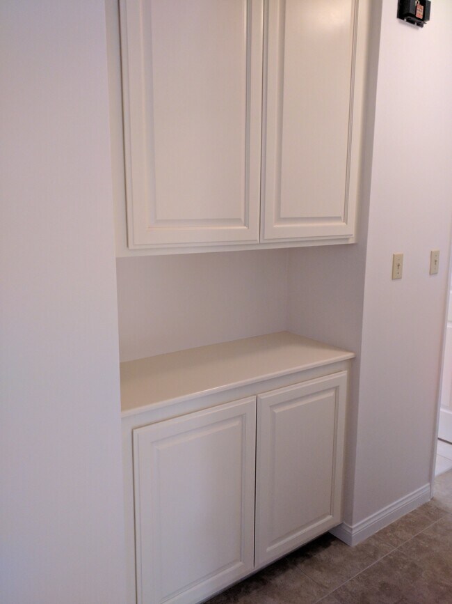 Hallway Linen Storage - 2206 Graham Ave