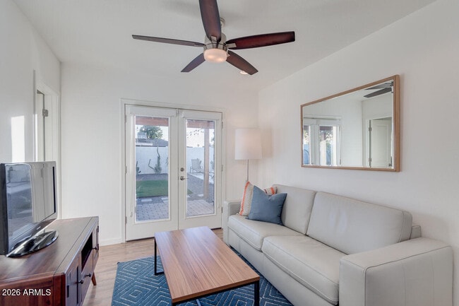 Building Photo - 6929 E 6th St