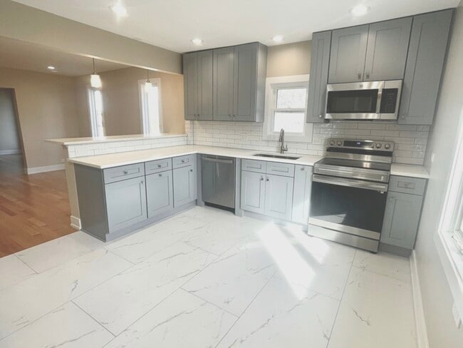 Building Photo - 26073 W Grand Ave