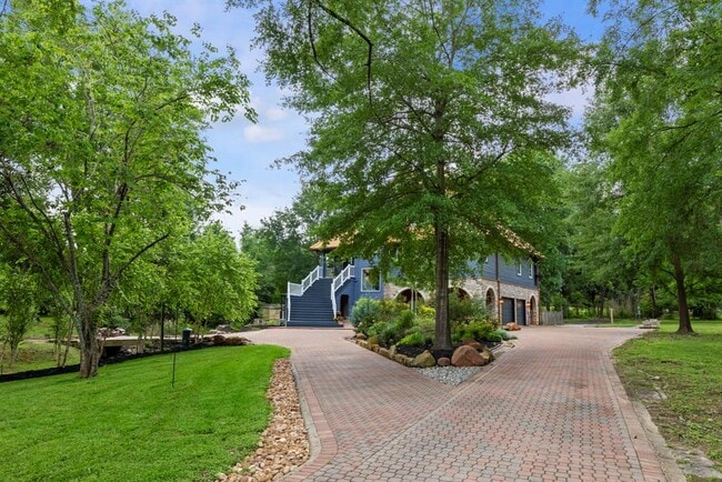 Building Photo - 14335 Hillshire Dr