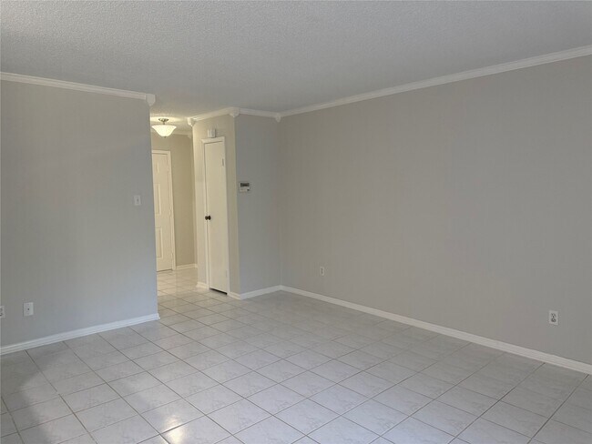 Building Photo - 2120 El Paseo St