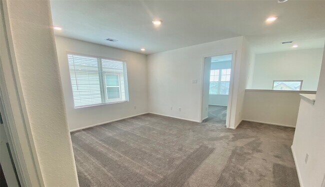 Building Photo - 26610 Daylily Grove St