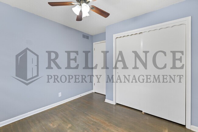 Building Photo - 512 Cindy St