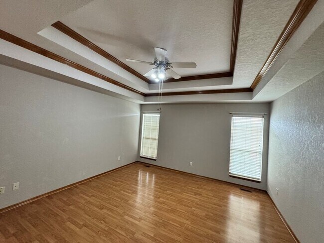 Building Photo - 4-bedroom 2 bath home in Kingsbrook, lots of storage, 2 dining areas and stand-up storm shelter! ...