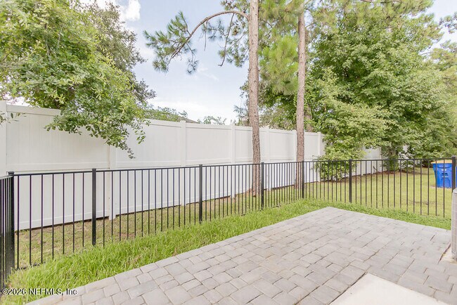Building Photo - 845 Observatory Pkwy