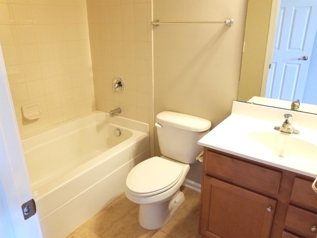 Building Photo - 506 Berry Chase Way