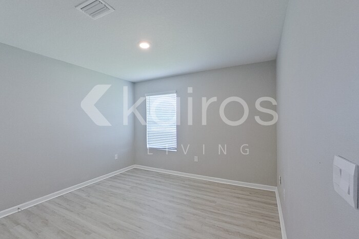 Building Photo - 4624 Malay Cir