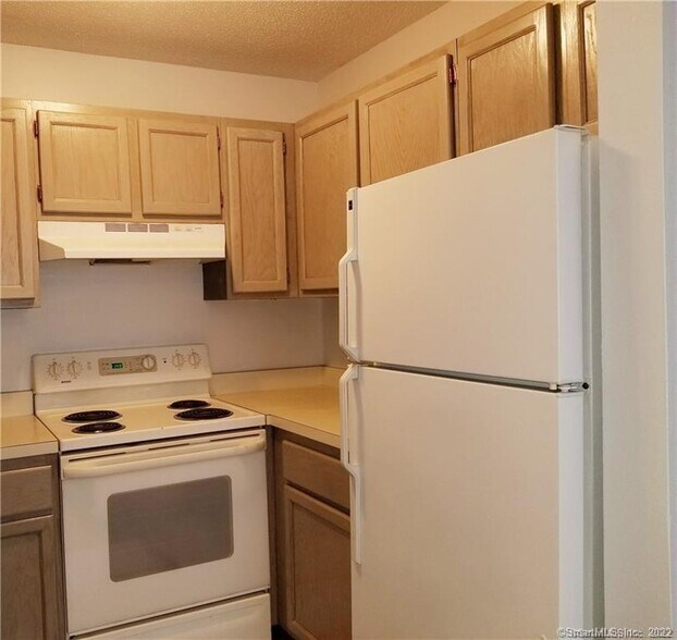 Building Photo - 279 Redstone Hill