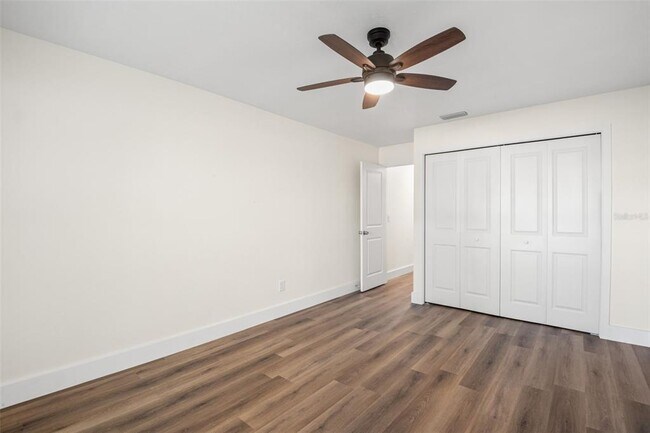 Building Photo - 3145 Sandy Ridge Dr