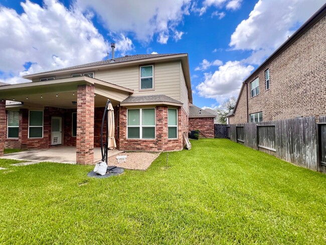 Building Photo - Gorgeous Two Story Home in Richmond, TX