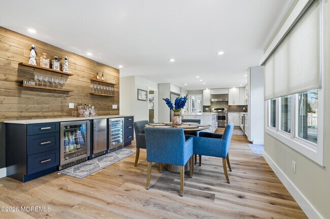 Building Photo - 8 Jackson Ct