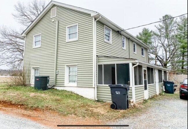 Building Photo - 5412 Campbell Hwy