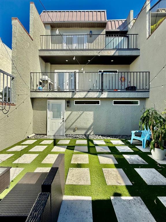 Building Photo - 162 E Davis Blvd