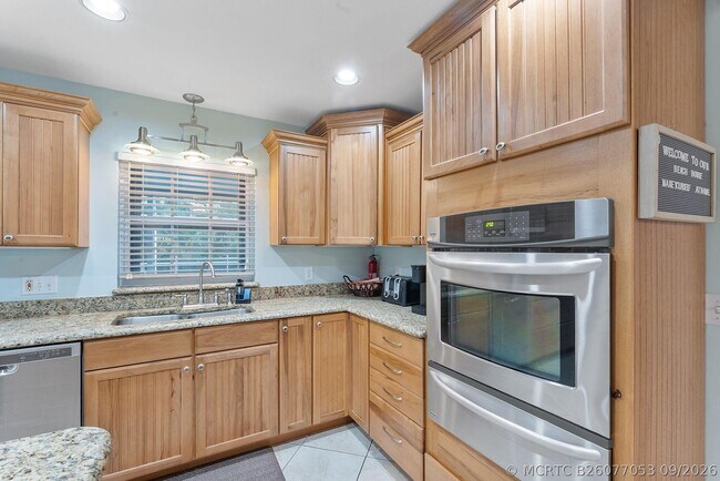 Building Photo - 1577 Thumb Point Dr