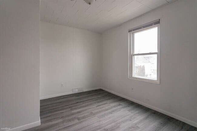 Building Photo - 2 br, 1 bath House - 3080 Goodson St Singl...