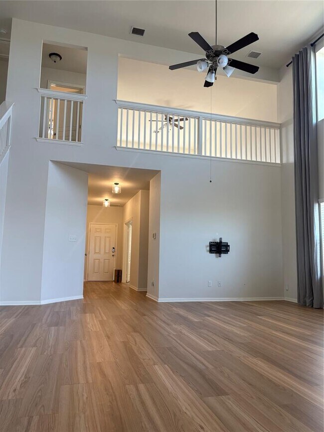 Building Photo - 13501 Coomer Path