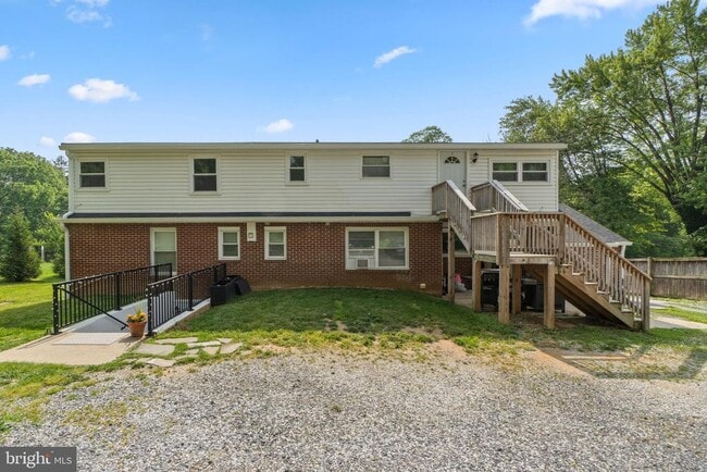 Building Photo - 332 Ridge Rd