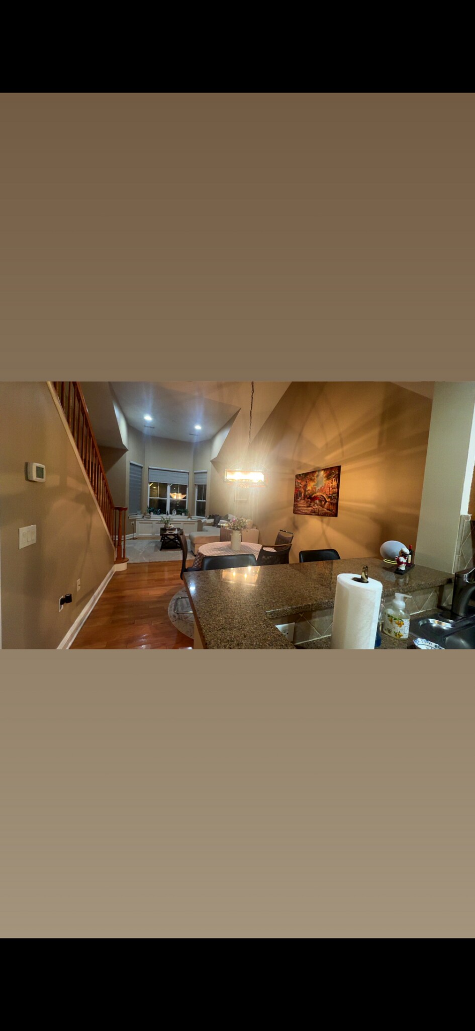 Building Photo - 1402 Round Pointe Dr