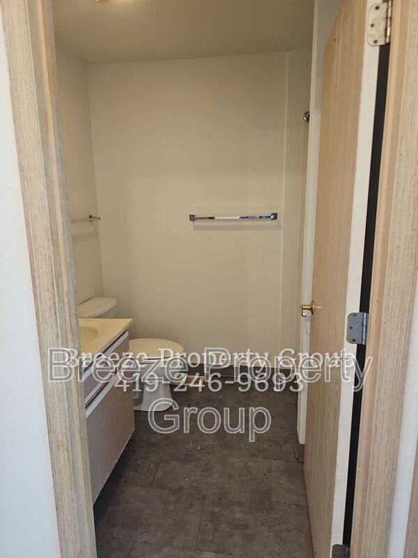 Building Photo - 332 14th St