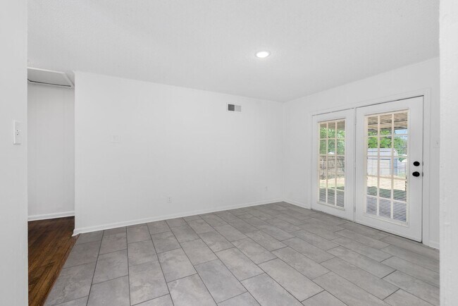 Building Photo - 3 bedroom, 2 bath recently renovated in Southaven