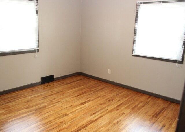 Building Photo - 1251 N Woodlawn Blvd