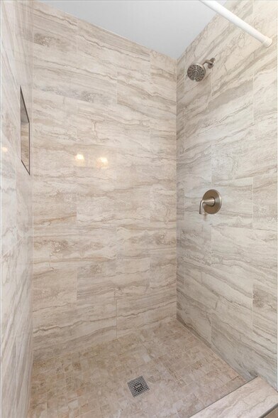 Building Photo - 239 Nottoway St SE